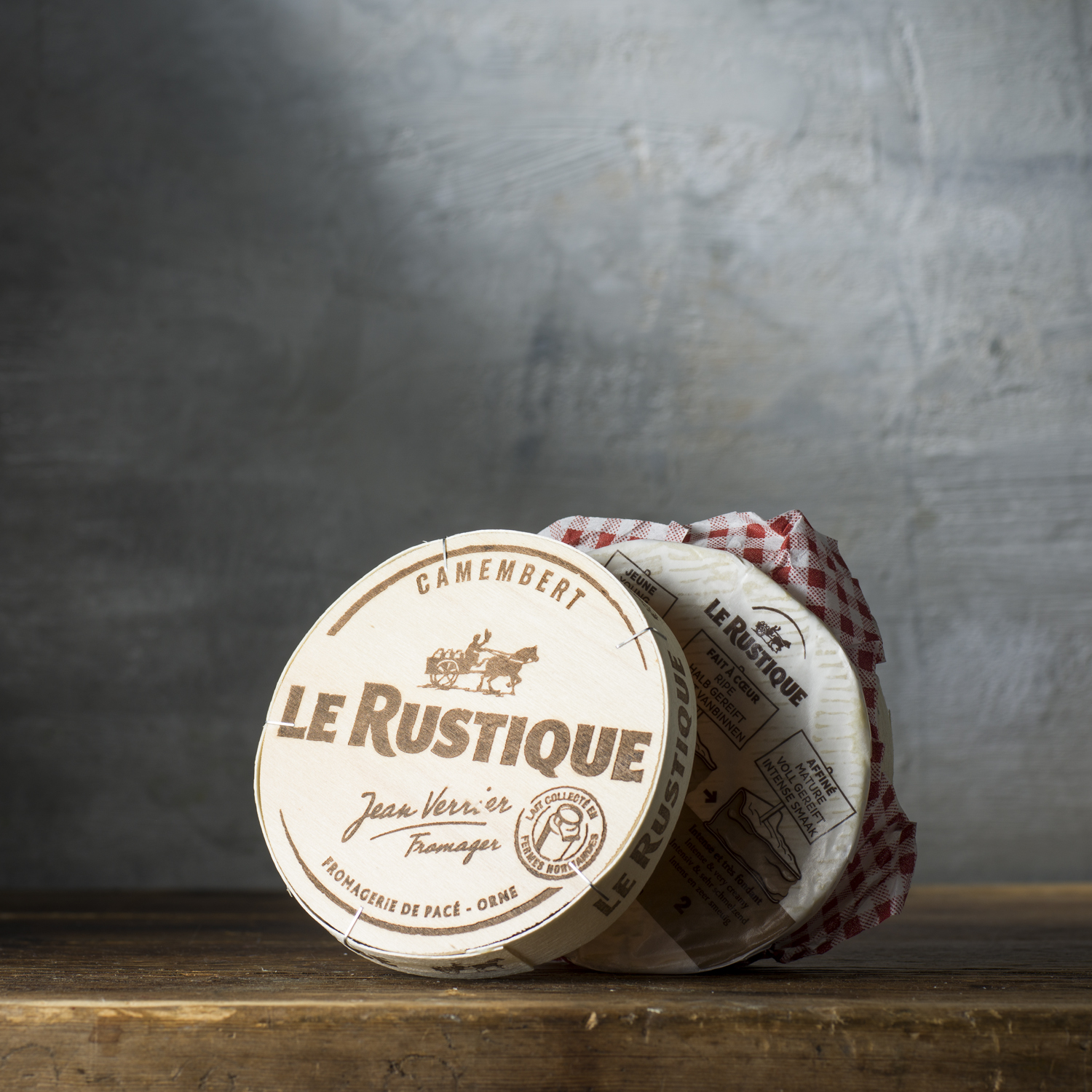 Camembert Rustique